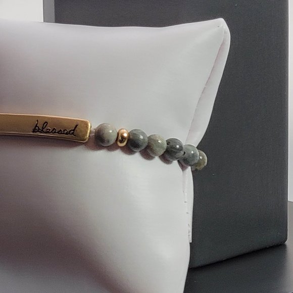 GRAY NATURAL STONE BEADS STRETCH BRACELET - Picture 2 of 8